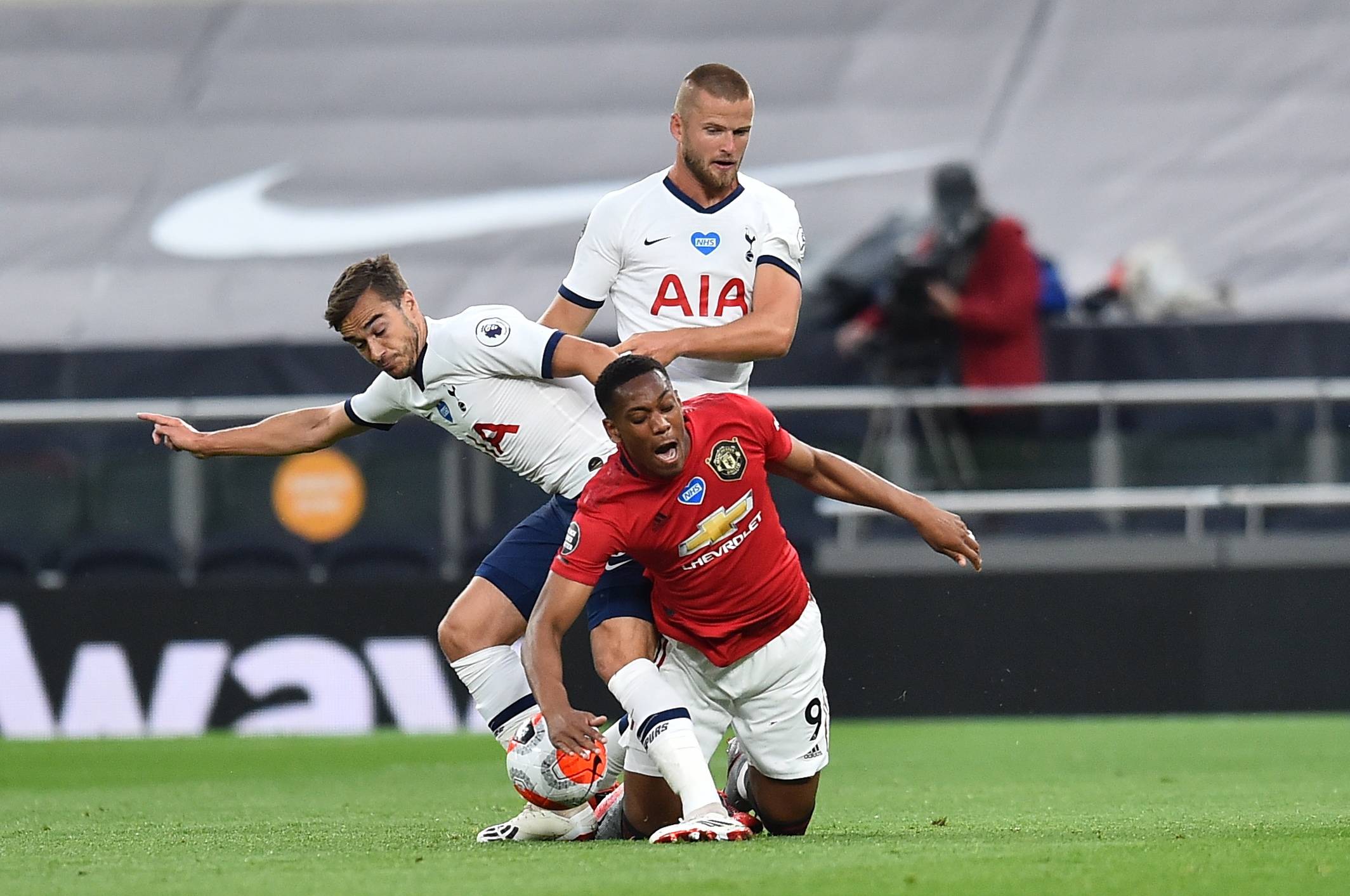 荷兰客场1-1波兰，德佩、卡明斯基破门，莱万送助攻