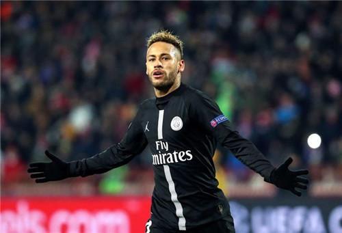 一己之力抹平分差！奎因第三节6中6狂轰21分5助攻