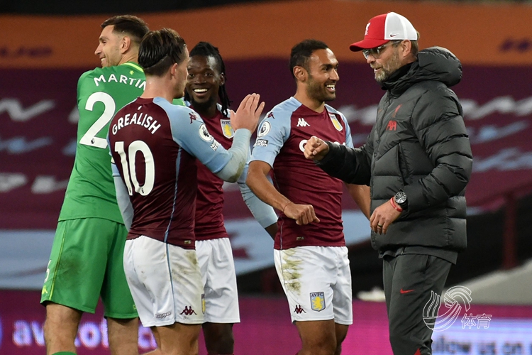 阿森纳发布战小蜜蜂赛前海报：因卡皮耶单人出镜