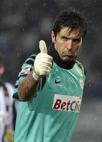 科尔：我们还没找到稳定的轮换体系，显然我们得先等库里回来